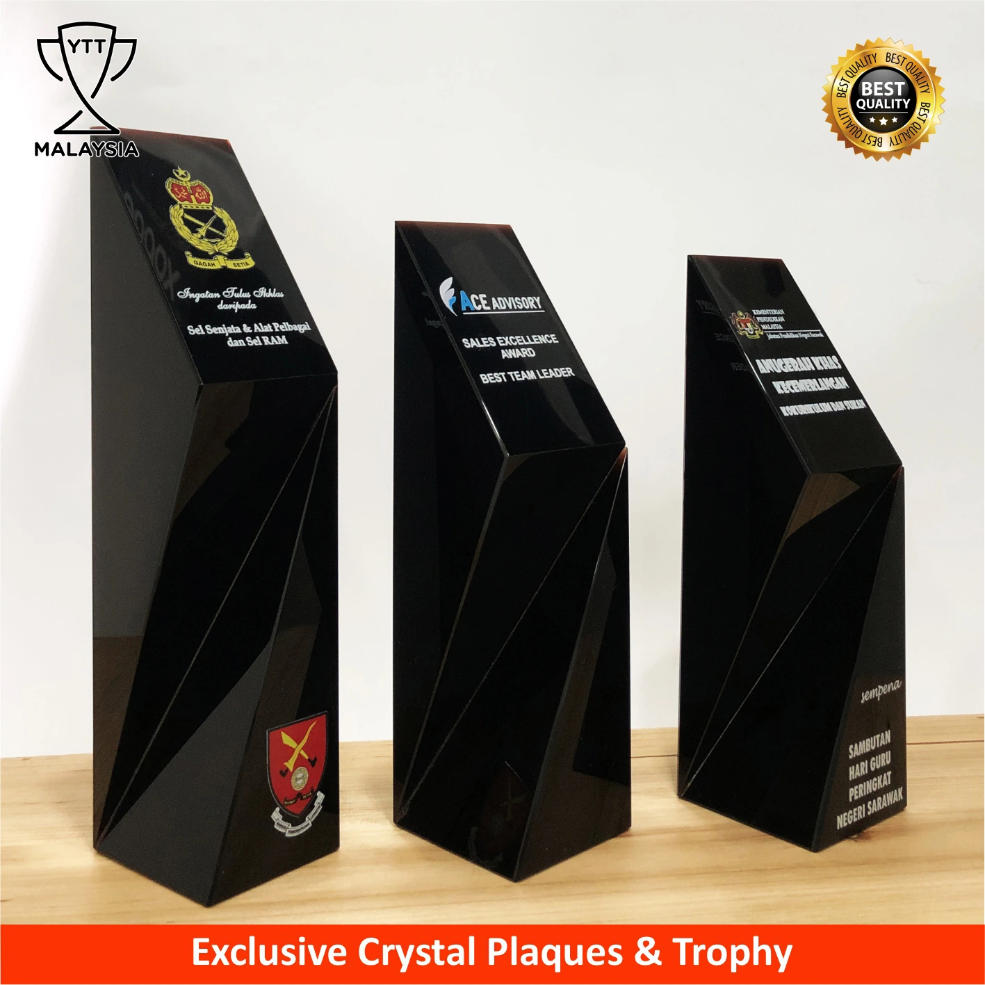 3110 Exclusive Crystal Plaque (Black)